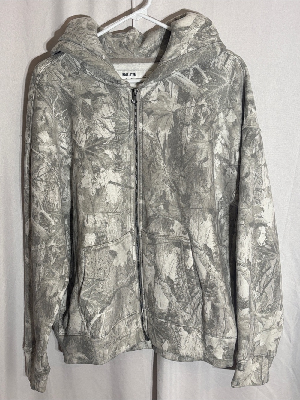 Hollister Bixy Fit Men’s (or Women’s) Gray Camo Zip-Up Hooded Jacket Size Small